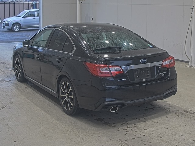 SUBARU LEGACY B4
