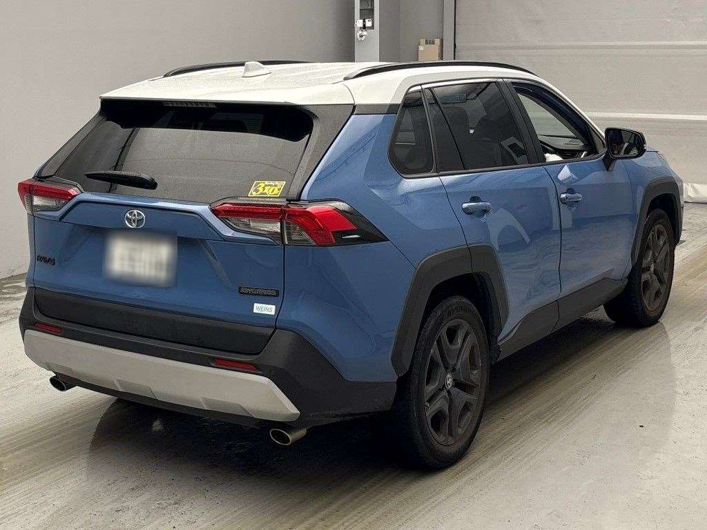 TOYOTA RAV4
