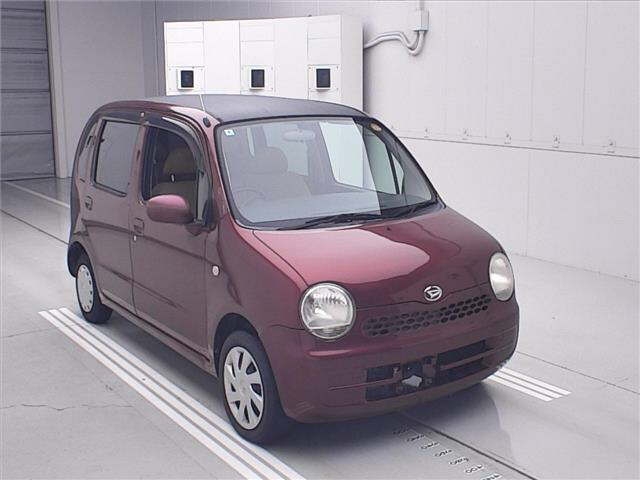 DAIHATSU MOVE LATTE