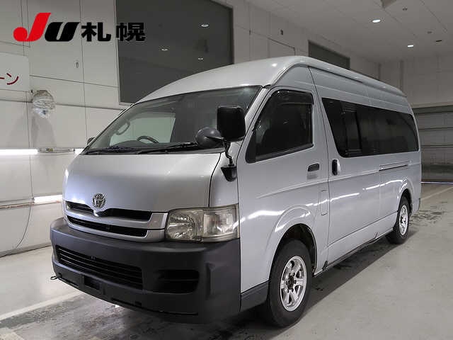 TOYOTA REGIUS VAN