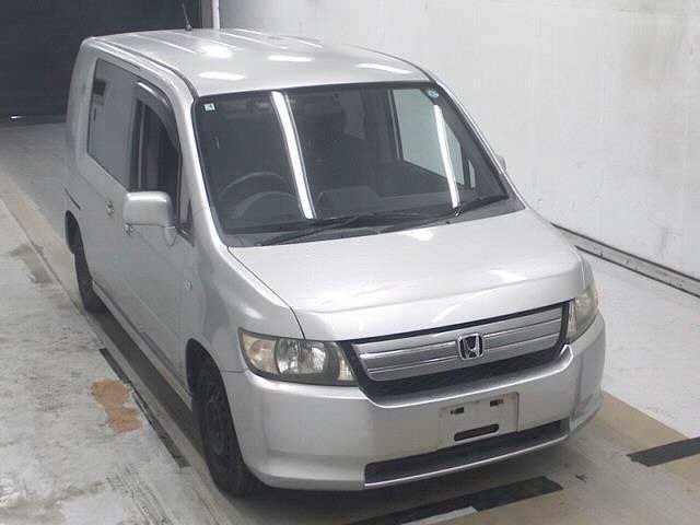 HONDA MOBILIO SPIKE