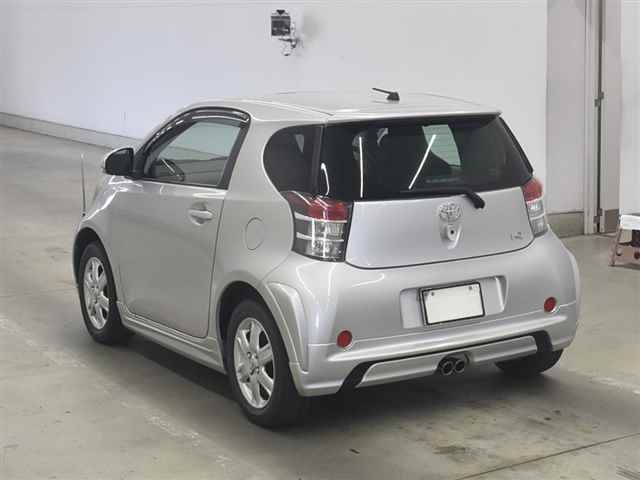 TOYOTA IQ