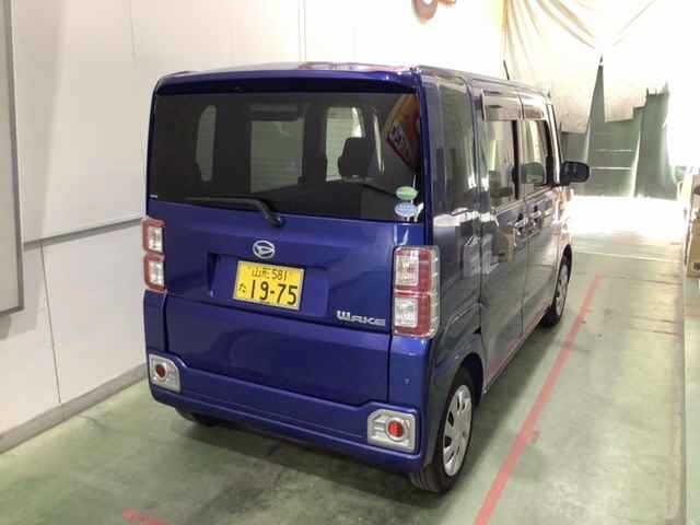 DAIHATSU WAKE