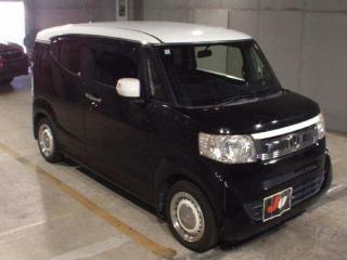 HONDA N-BOX SLASH