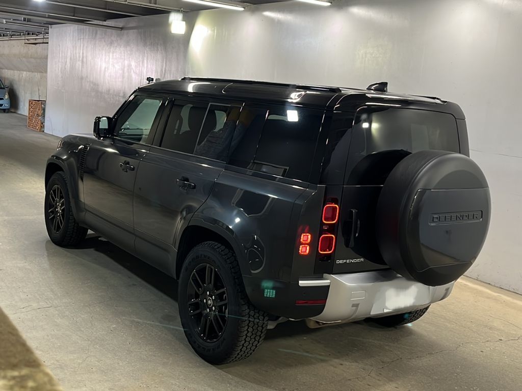 LAND ROVER DEFENDER