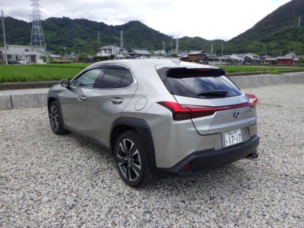 LEXUS UX