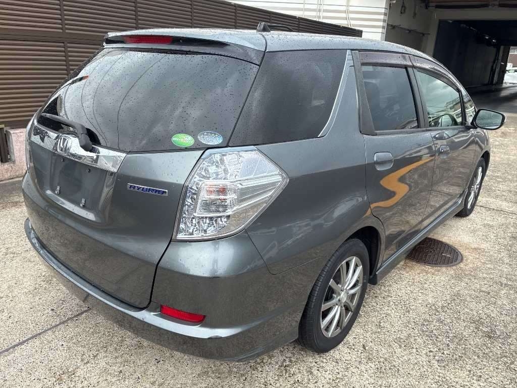 HONDA FIT SHUTTLE HYBRID