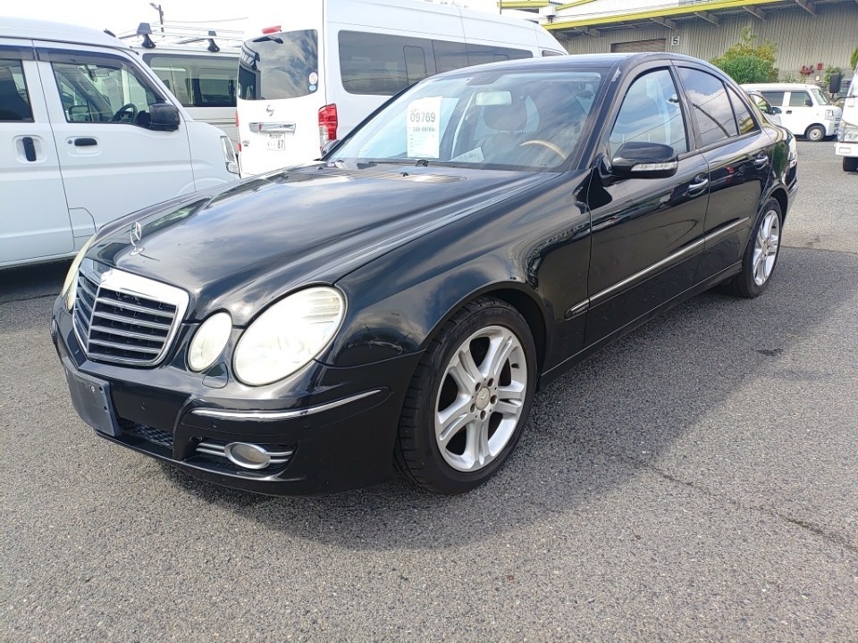 MERCEDES BENZ E CLASS