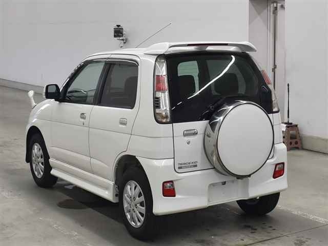 DAIHATSU TERIOS KID