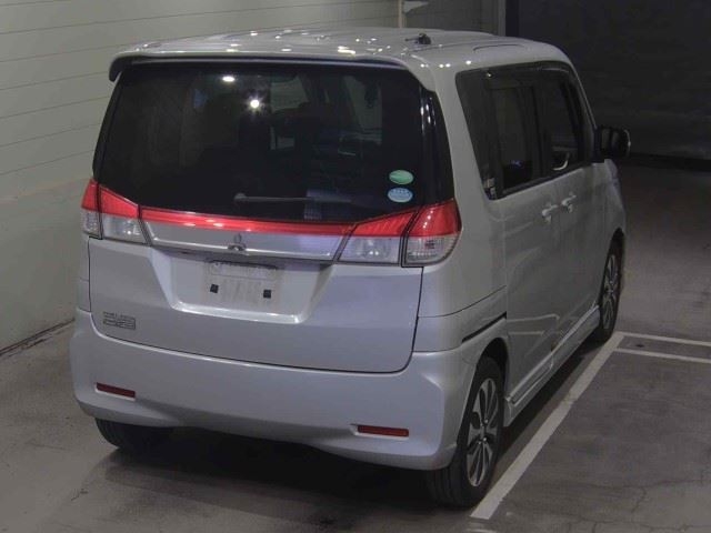 MITSUBISHI DELICA D:2