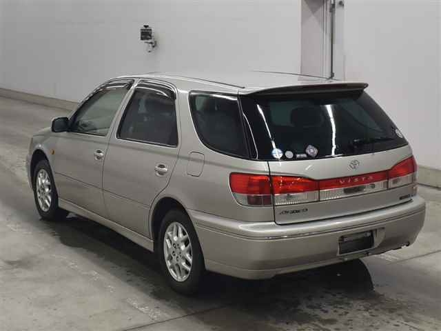 TOYOTA VISTA ARDEO