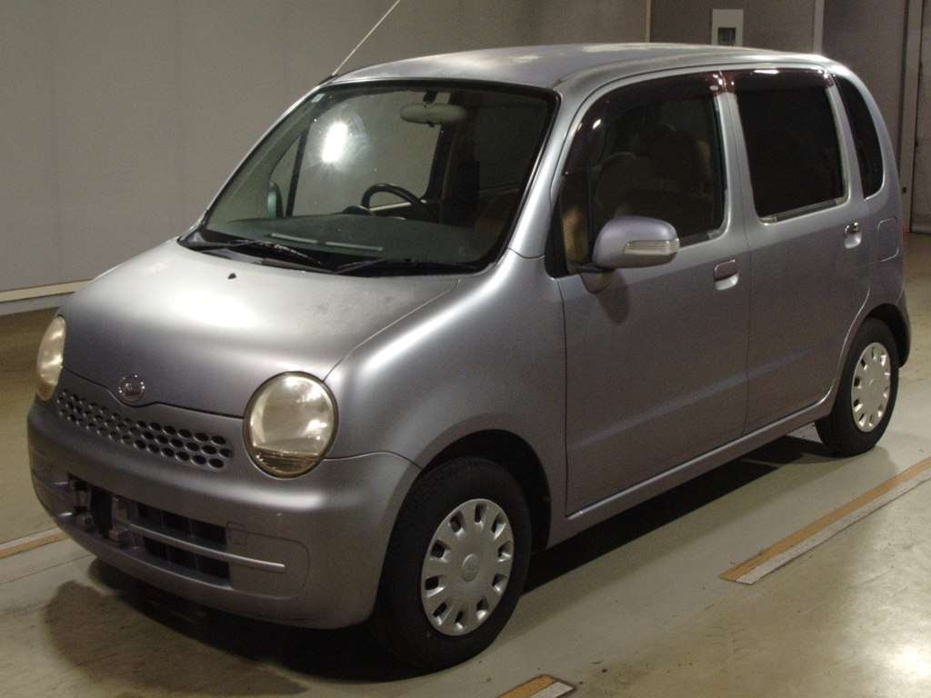 DAIHATSU MOVE LATTE