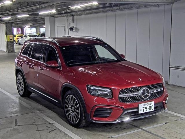 MERCEDES BENZ GLB