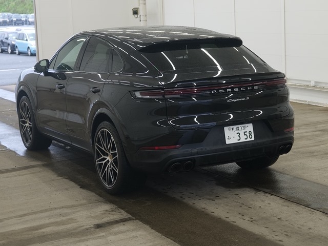 PORSCHE CAYENNE COUPE