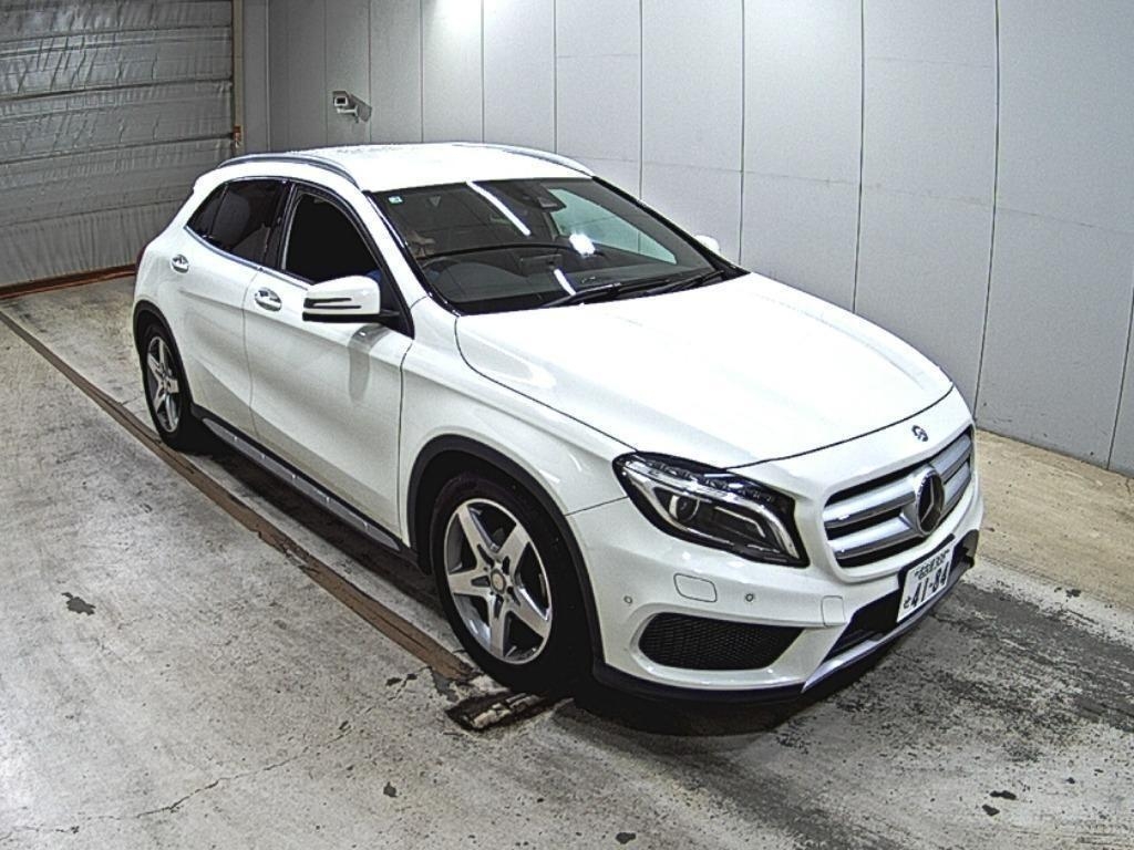 MERCEDES BENZ GLA