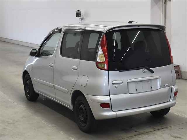 TOYOTA FUN CARGO