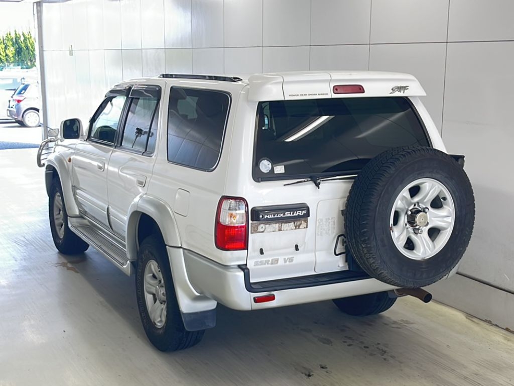 TOYOTA HILUX SURF