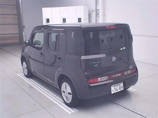 NISSAN CUBE