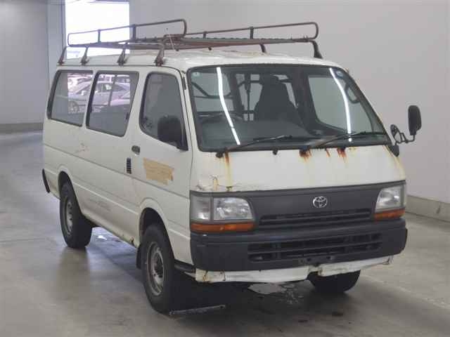 TOYOTA HIACE VAN
