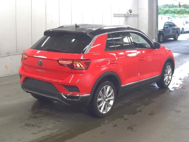 VOLKSWAGEN T-ROC