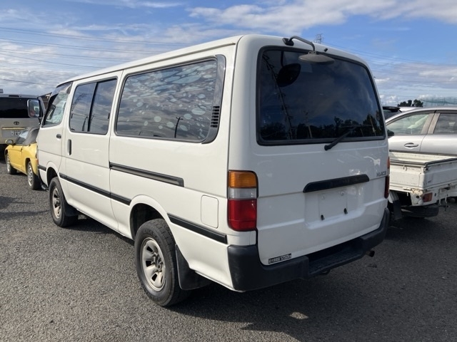TOYOTA REGIUS VAN