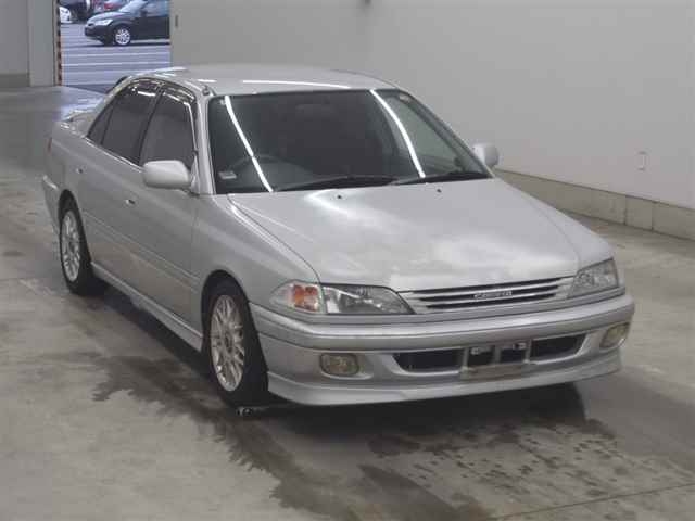 TOYOTA CARINA