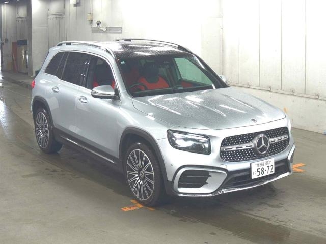 MERCEDES BENZ GLB