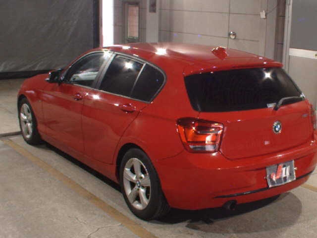 BMW 1 SERIES