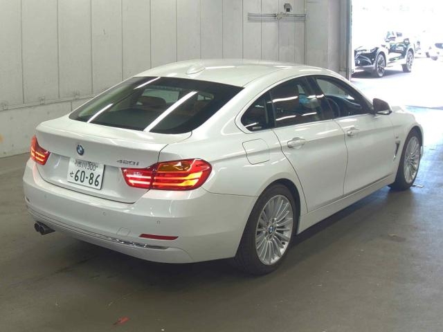 BMW 4 SERIES