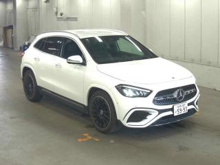 MERCEDES BENZ GLA