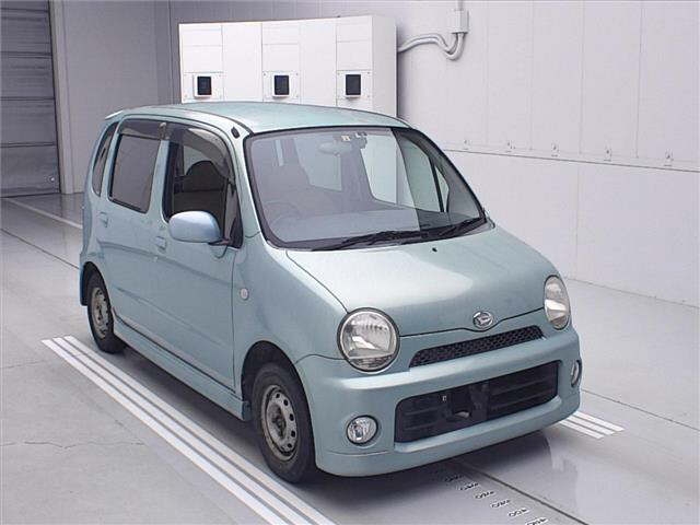 DAIHATSU MOVE LATTE