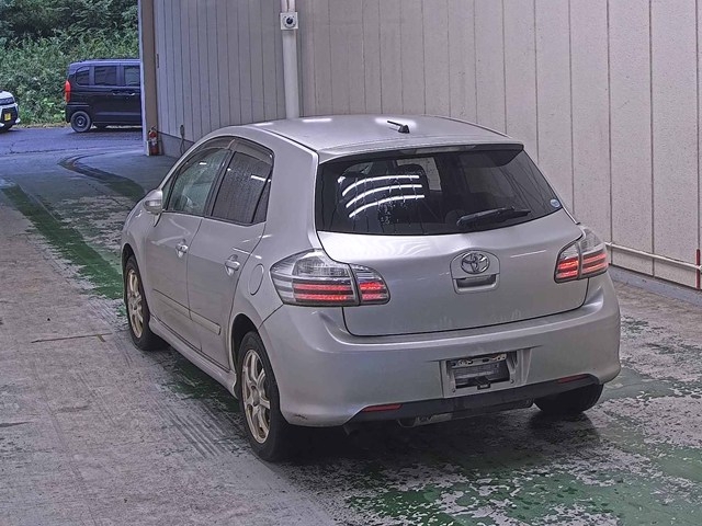 TOYOTA BLADE