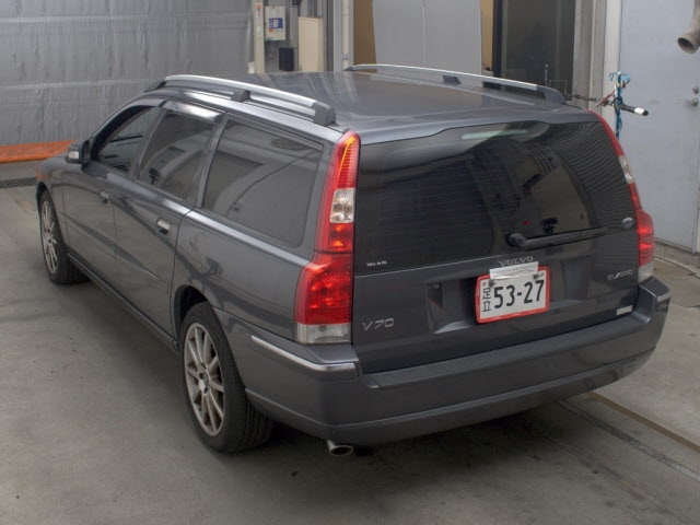 VOLVO V70
