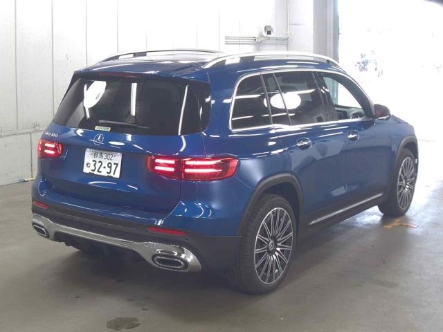 MERCEDES BENZ GLB