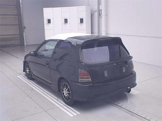 TOYOTA STARLET