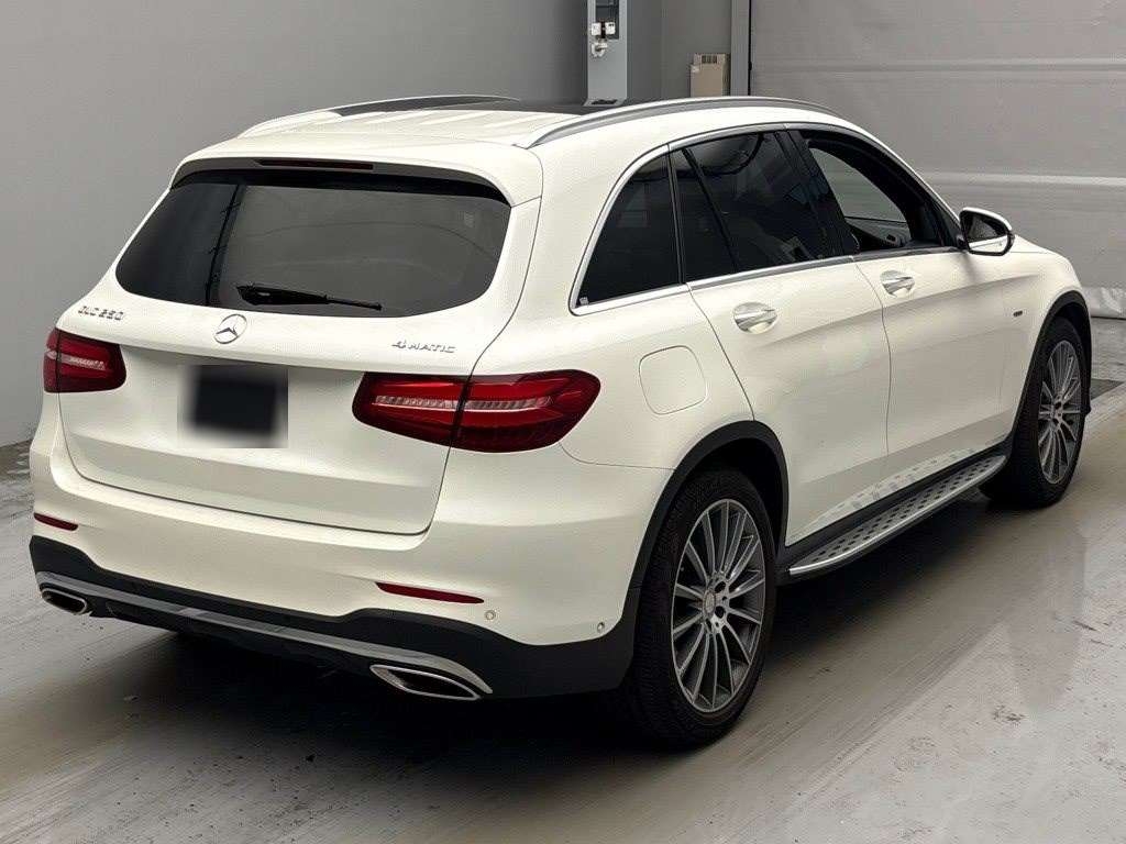MERCEDES BENZ GLC