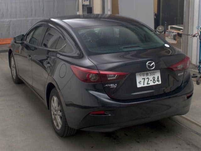 MAZDA AXELA