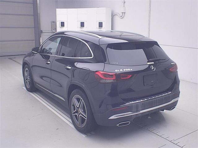 MERCEDES BENZ GLA