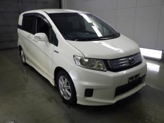 HONDA FREED SPIKE