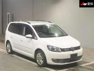 VOLKSWAGEN GOLF TOURAN