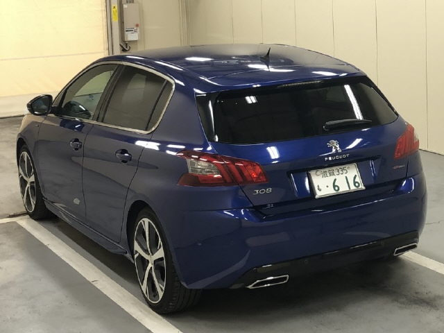 PEUGEOT 308
