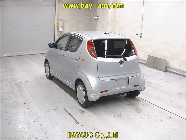SUBARU R2
