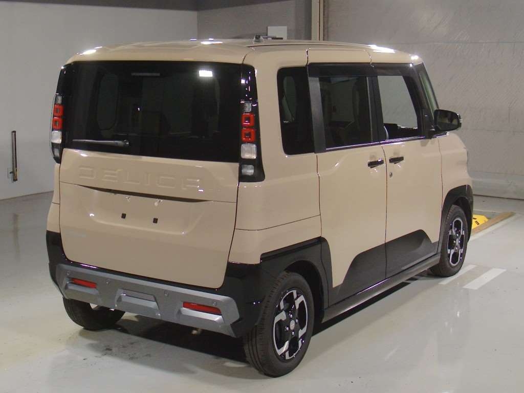MITSUBISHI DELICA MINI