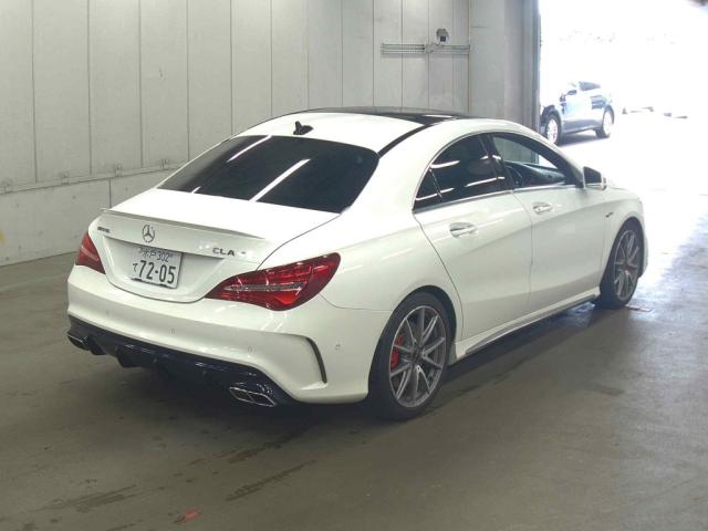 MERCEDES BENZ AMG CLA