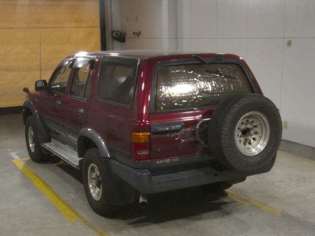 TOYOTA HILUX SURF
