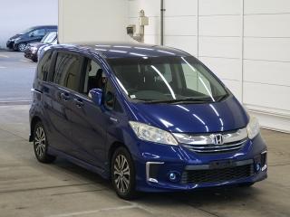 HONDA FREED HYBRID