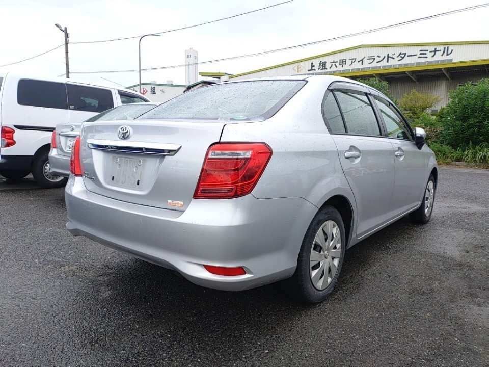 TOYOTA COROLLA AXIO