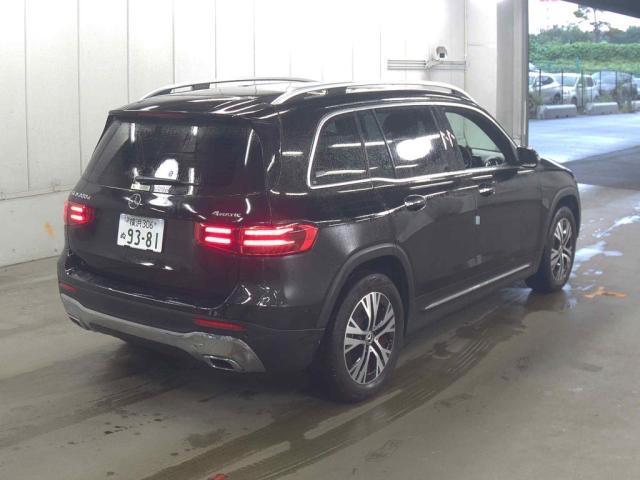 MERCEDES BENZ GLB
