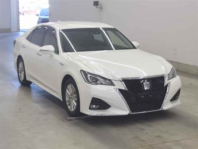 TOYOTA CROWN HYBRID