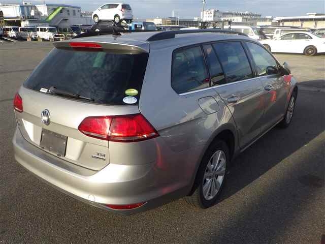 VOLKSWAGEN GOLF VARIANT